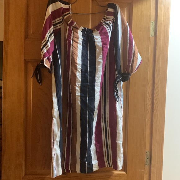 NWT Ann Taylor Dress - Size M - Picture 4 of 4